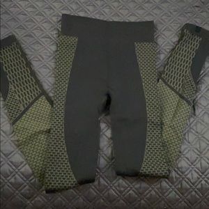 Patterned lululemon leggings